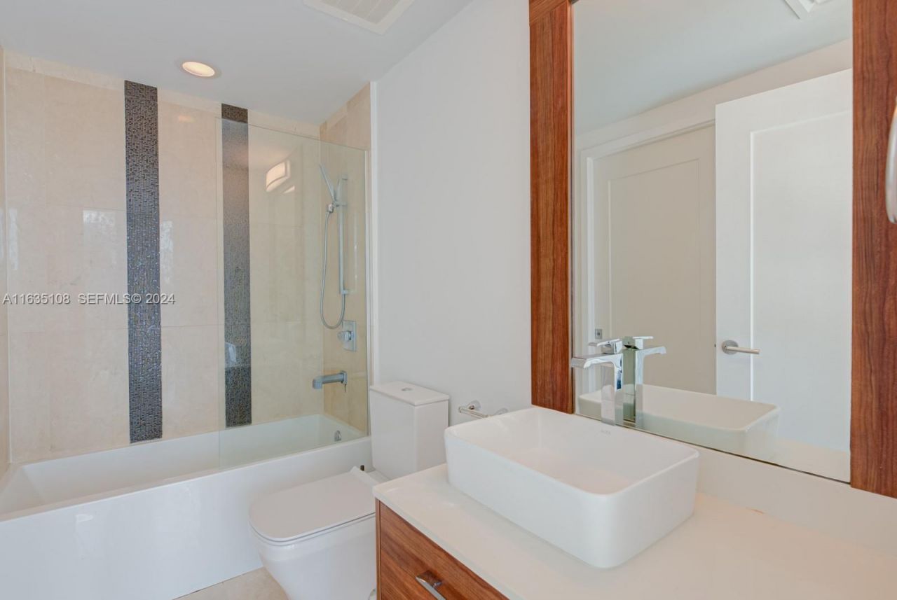 601 NE 27th St, Unit 1502, Miami, FL 33137 Photo