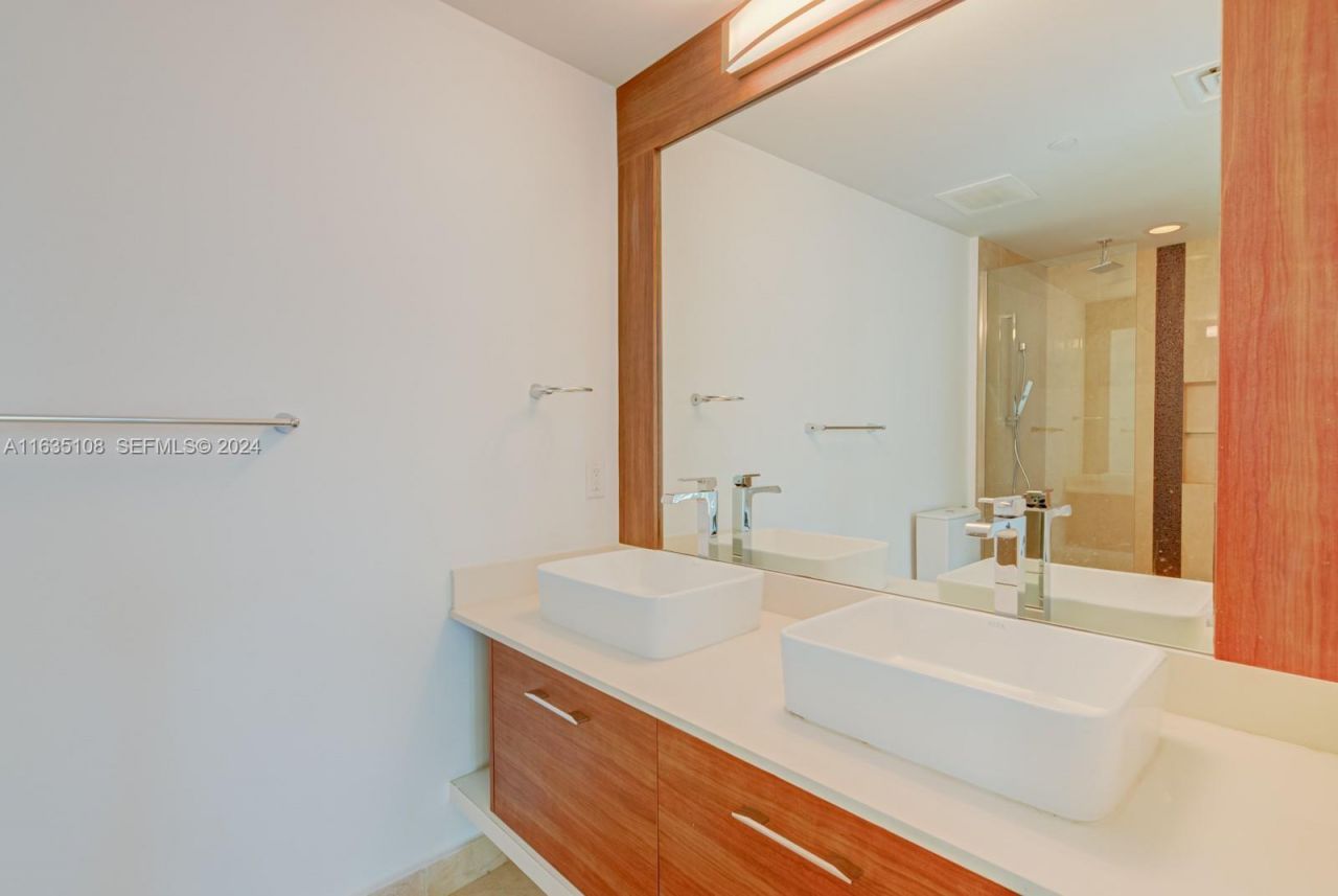 601 NE 27th St, Unit 1502, Miami, FL 33137 Photo