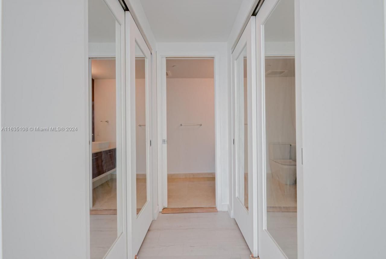 601 NE 27th St, Unit 1502, Miami, FL 33137 Photo