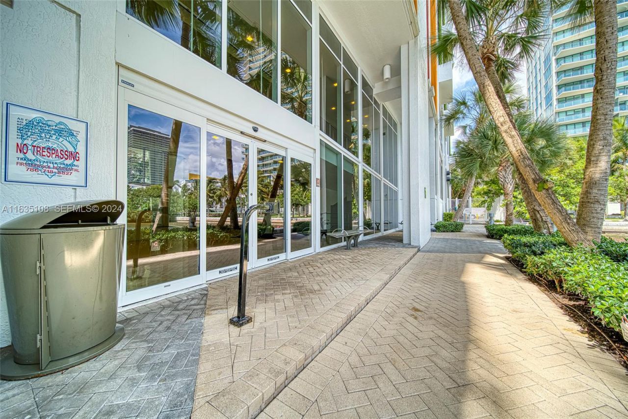 601 NE 27th St, Unit 1502, Miami, FL 33137 Photo