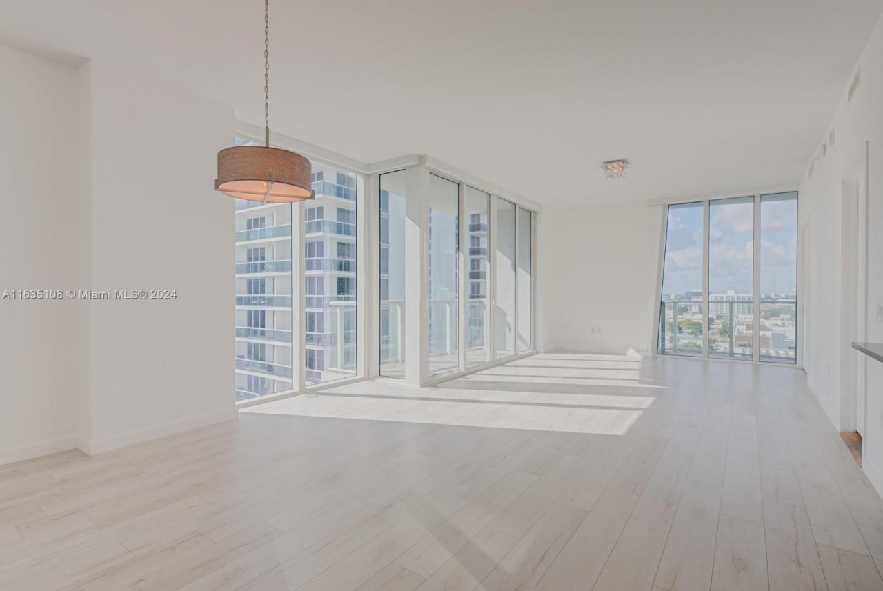 601 NE 27th St, Unit 1502, Miami, FL 33137 Photo