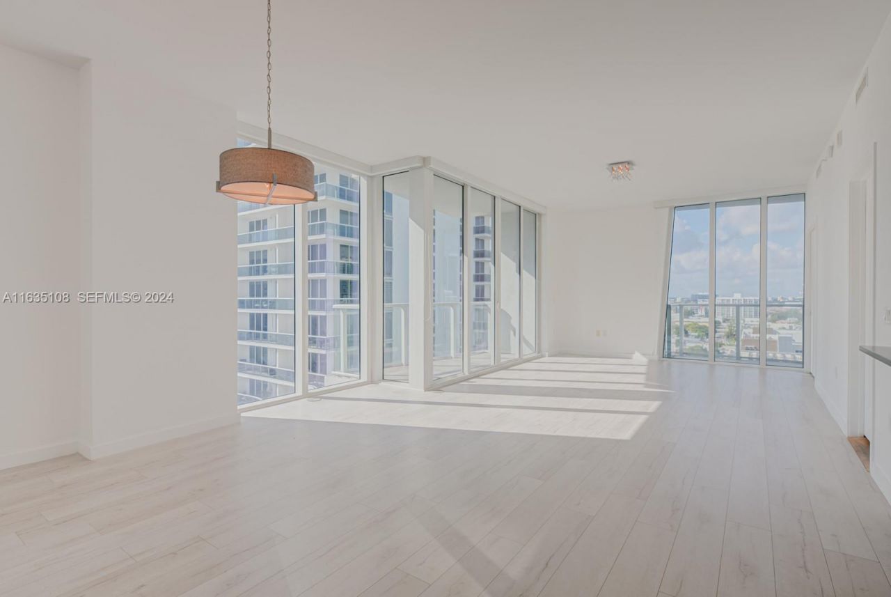 601 NE 27th St, Unit 1502, Miami, FL 33137 Photo