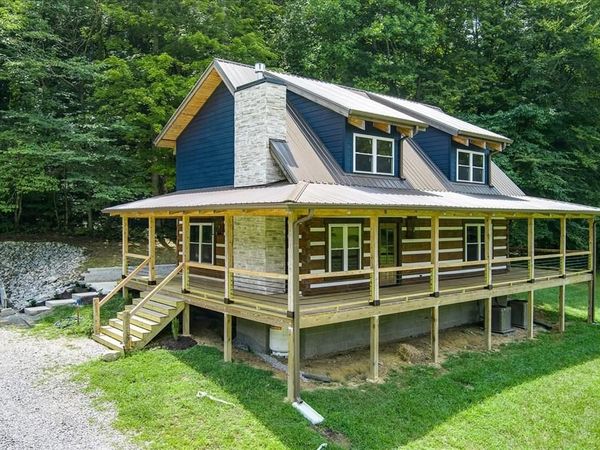 366 S. Cave Valley Rd, Byrdstown, TN 38549