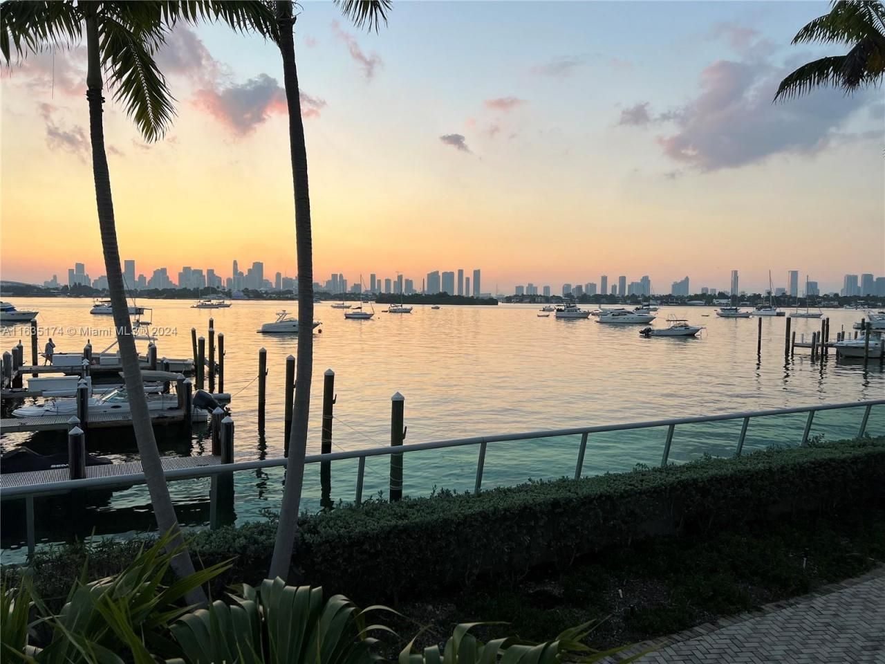 1500 Bay Rd, Unit 522S, Miami Beach, FL 33139 Photo