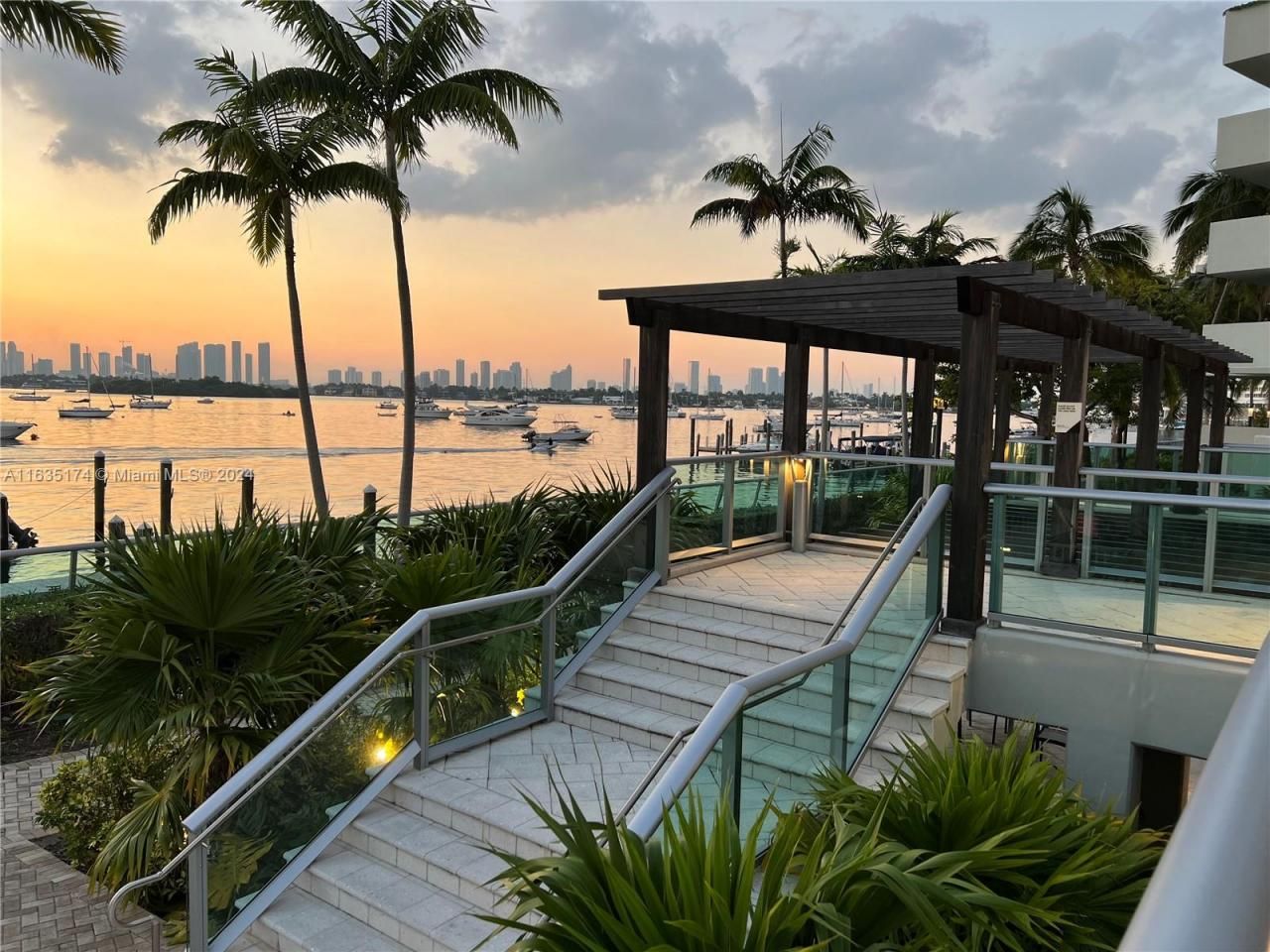 1500 Bay Rd, Unit 522S, Miami Beach, FL 33139 Photo