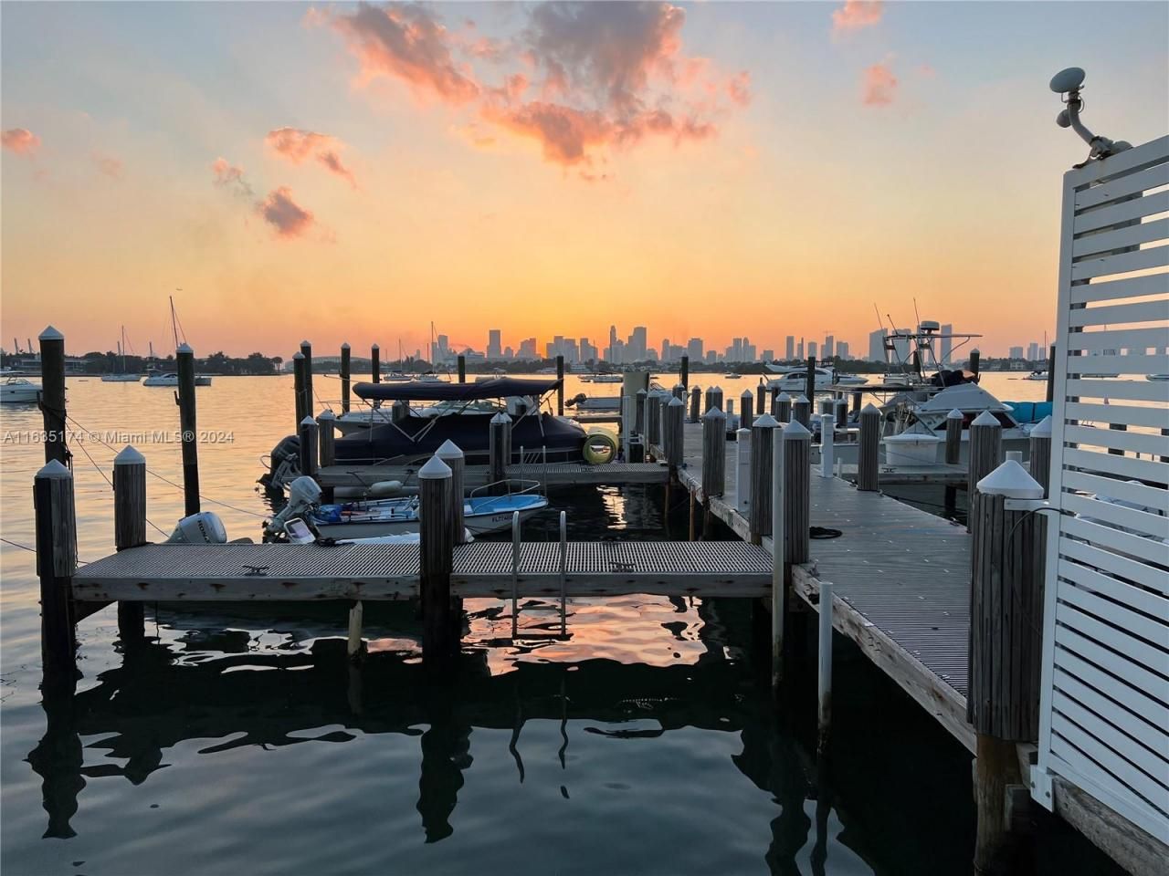 1500 Bay Rd, Unit 522S, Miami Beach, FL 33139 Photo