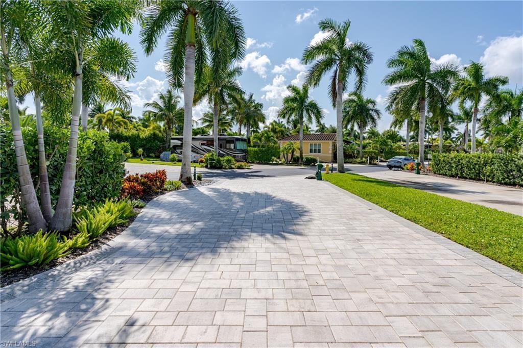 13453 Ladyfish Ln, Naples, FL 34114 Photo