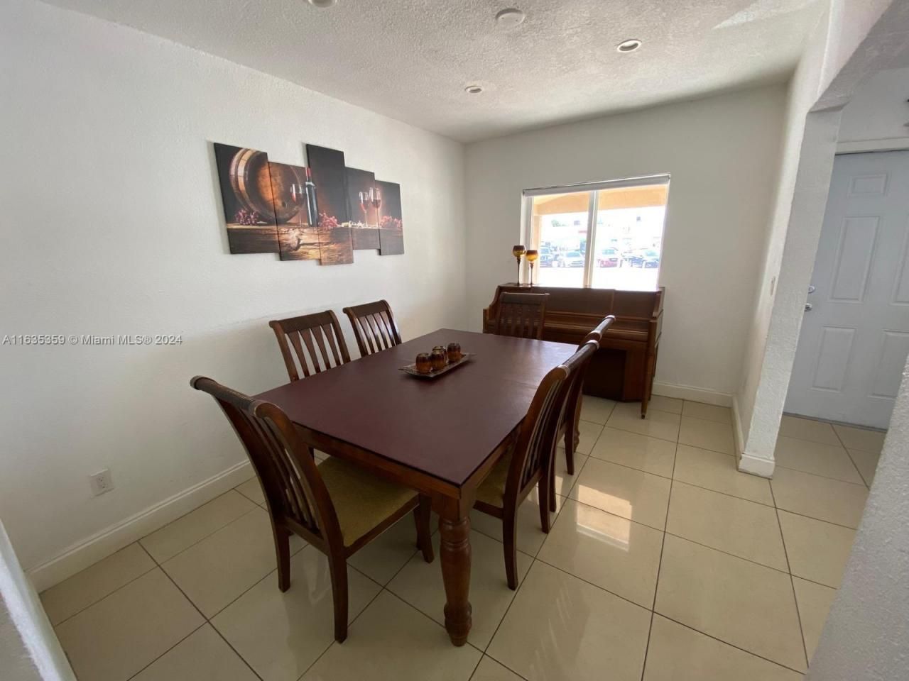 10 W 53rd Ter, Hialeah, FL 33012 Photo