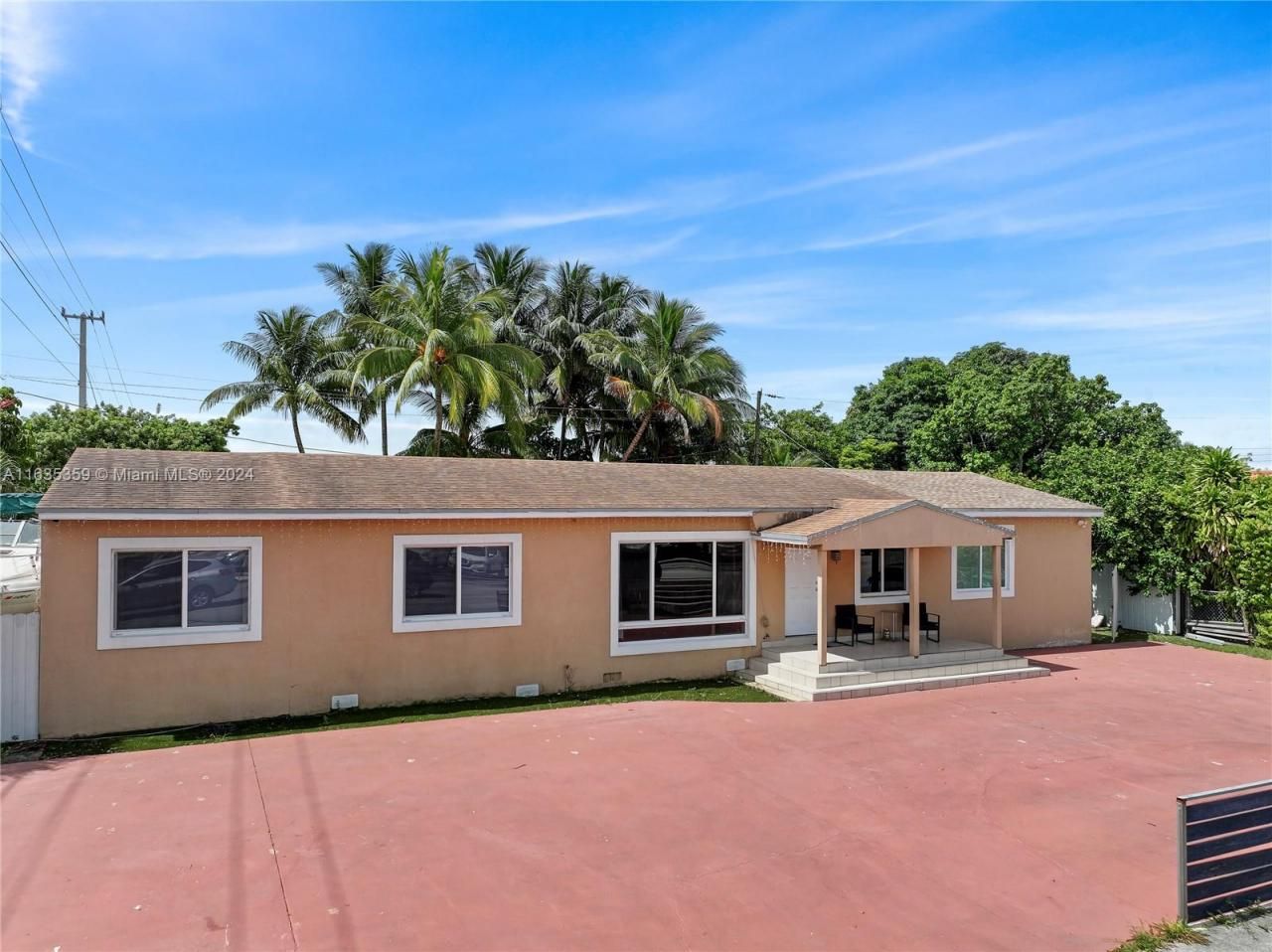 10 W 53rd Ter, Hialeah, FL 33012 Photo