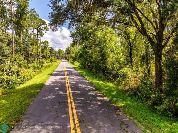 40200 Emeralda Island Rd, Leesburg, FL 34788