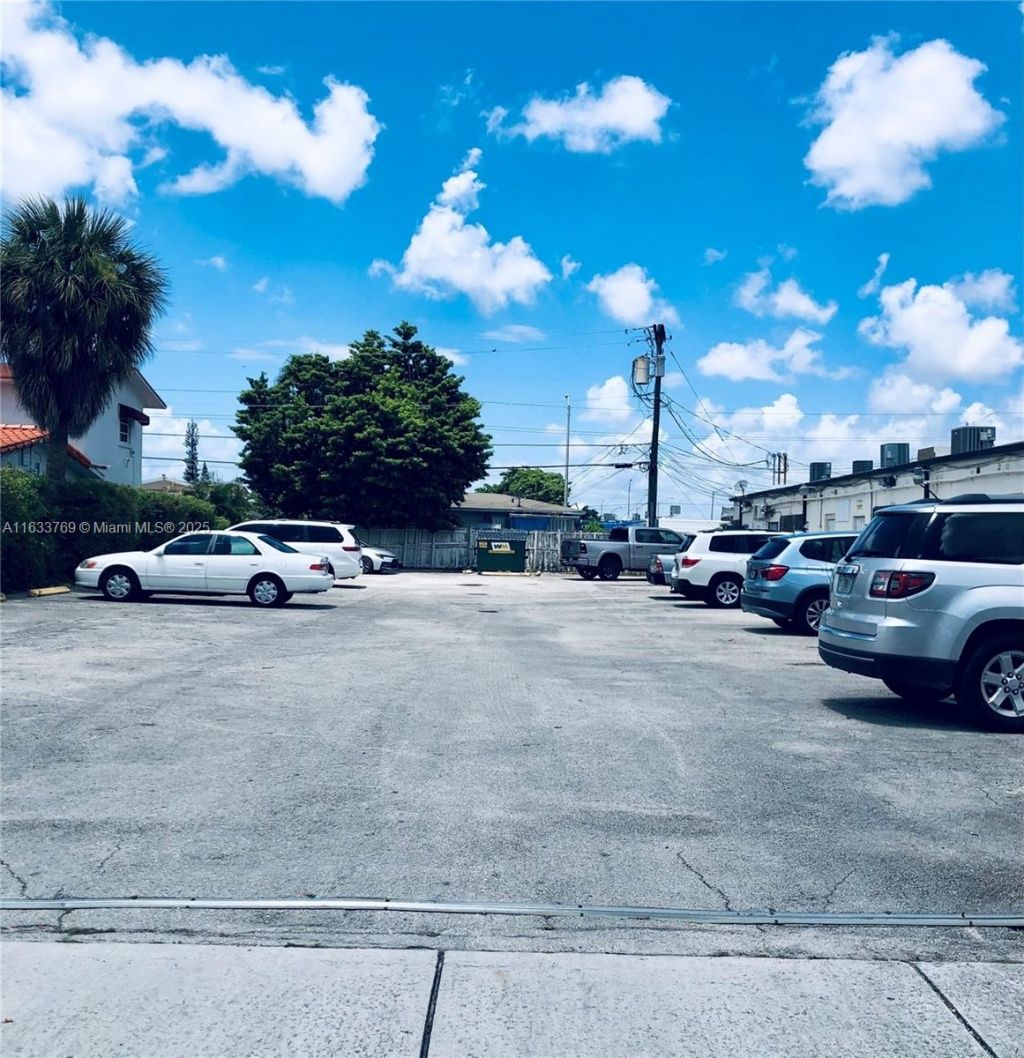 1202 E 4th Avenue, Hialeah, FL 33010 Photo