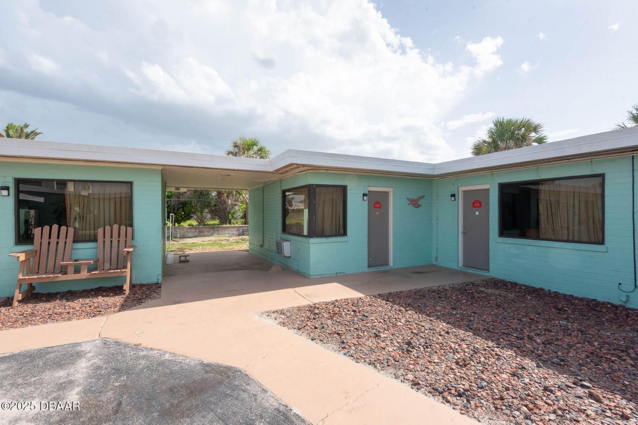 808 S Atlantic Avenue, Daytona Beach, FL 32118 Photo