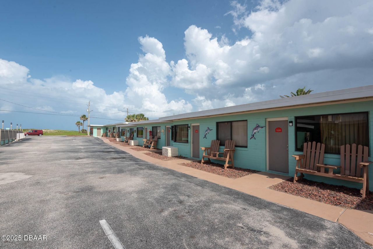 808 S Atlantic Avenue, Daytona Beach, FL 32118 Photo