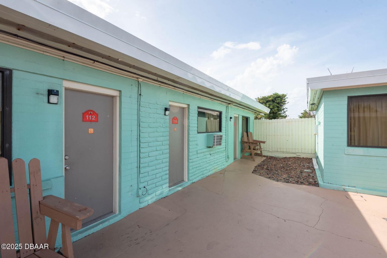 808 S Atlantic Avenue, Daytona Beach, FL 32118 Photo