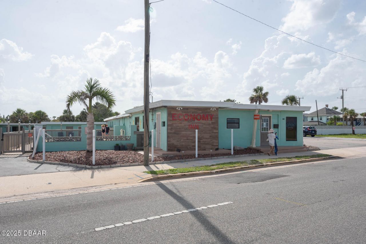 808 S Atlantic Avenue, Daytona Beach, FL 32118 Photo
