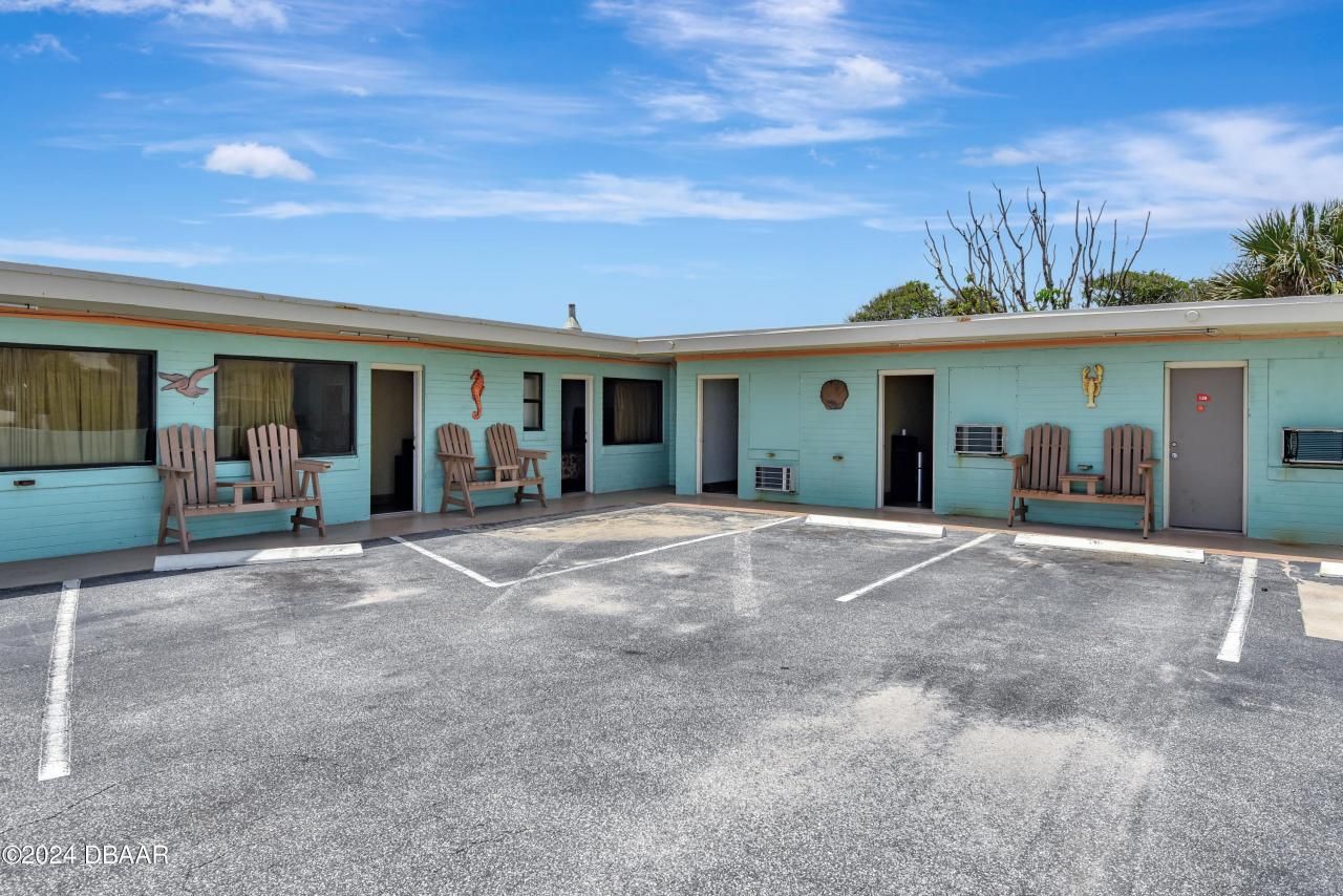 808 S Atlantic Avenue, Daytona Beach, FL 32118 Photo