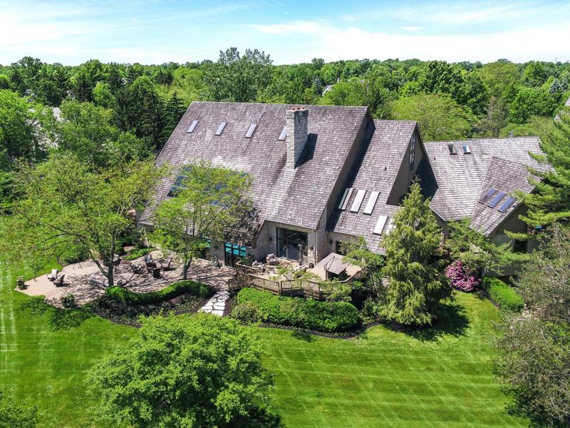 8455 Dunsinane Drive, Dublin, OH 43017 Photo 4