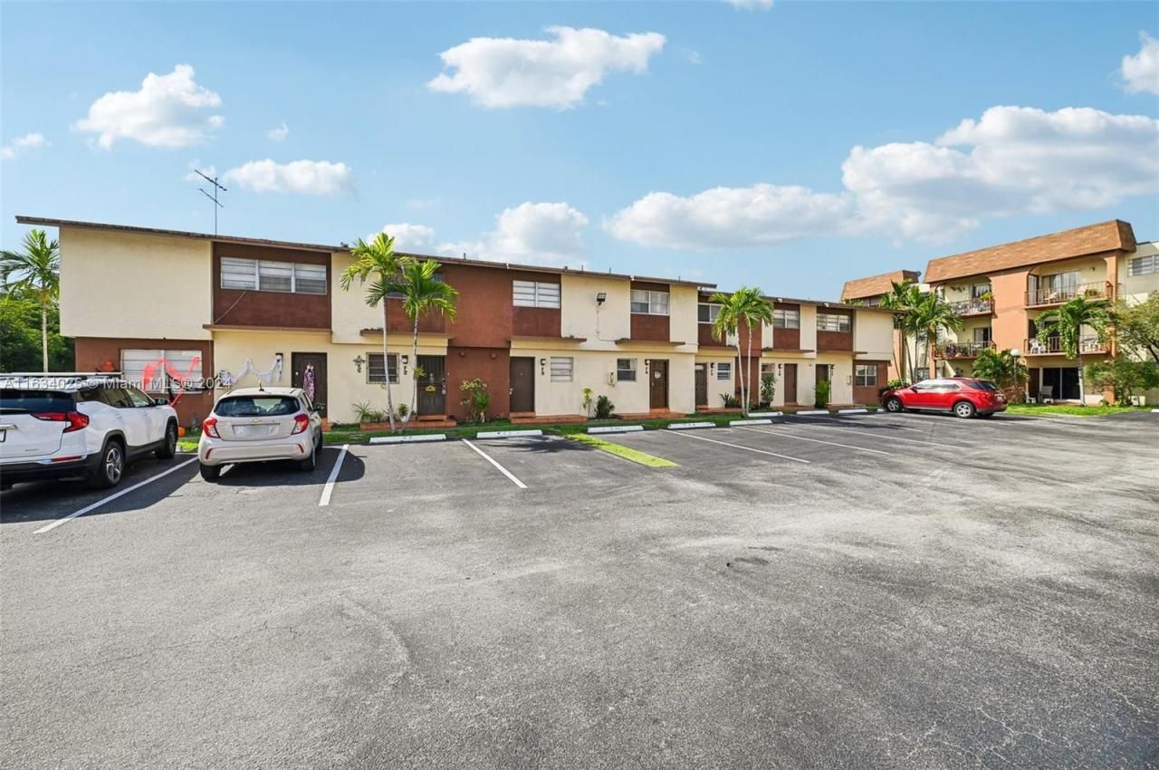 20 SW 108th Ave, Unit F7, Sweetwater, FL 33174 Photo