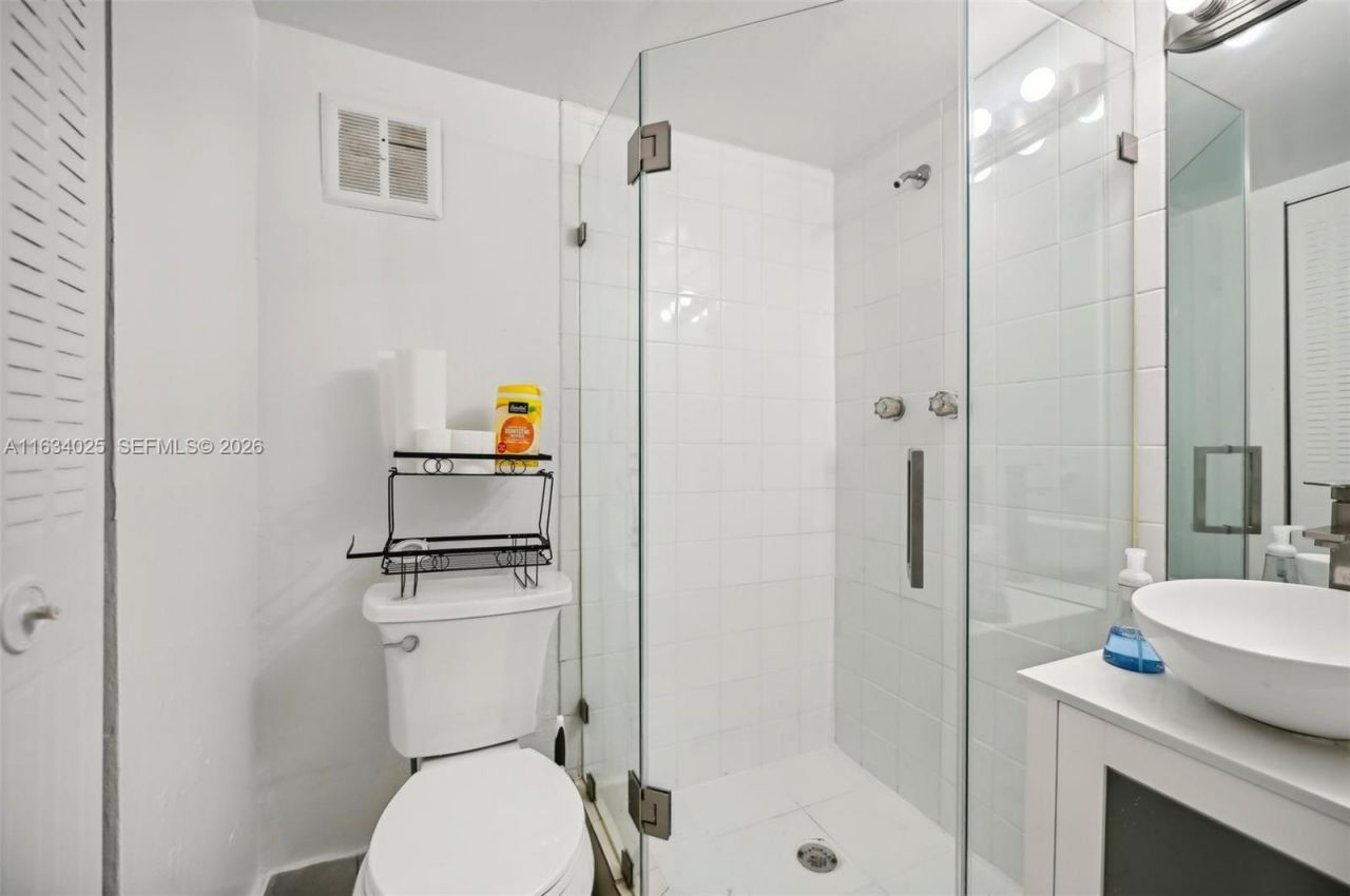 20 SW 108th Ave, Unit F7, Sweetwater, FL 33174 Photo