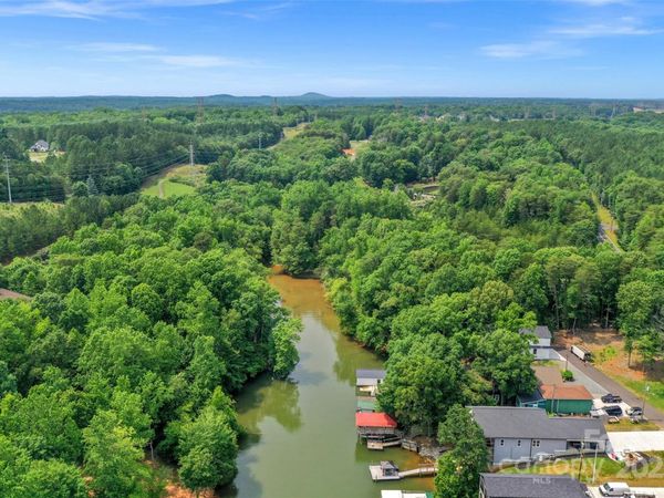 2033 Beauhaven Lane, Belmont, NC 28012