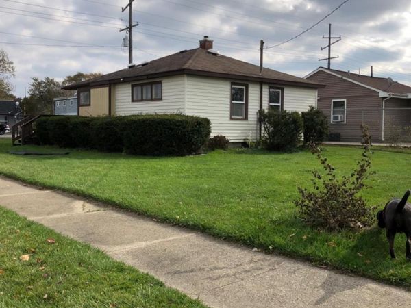 8204 Kennedy Avenue, Highland, IN 46322