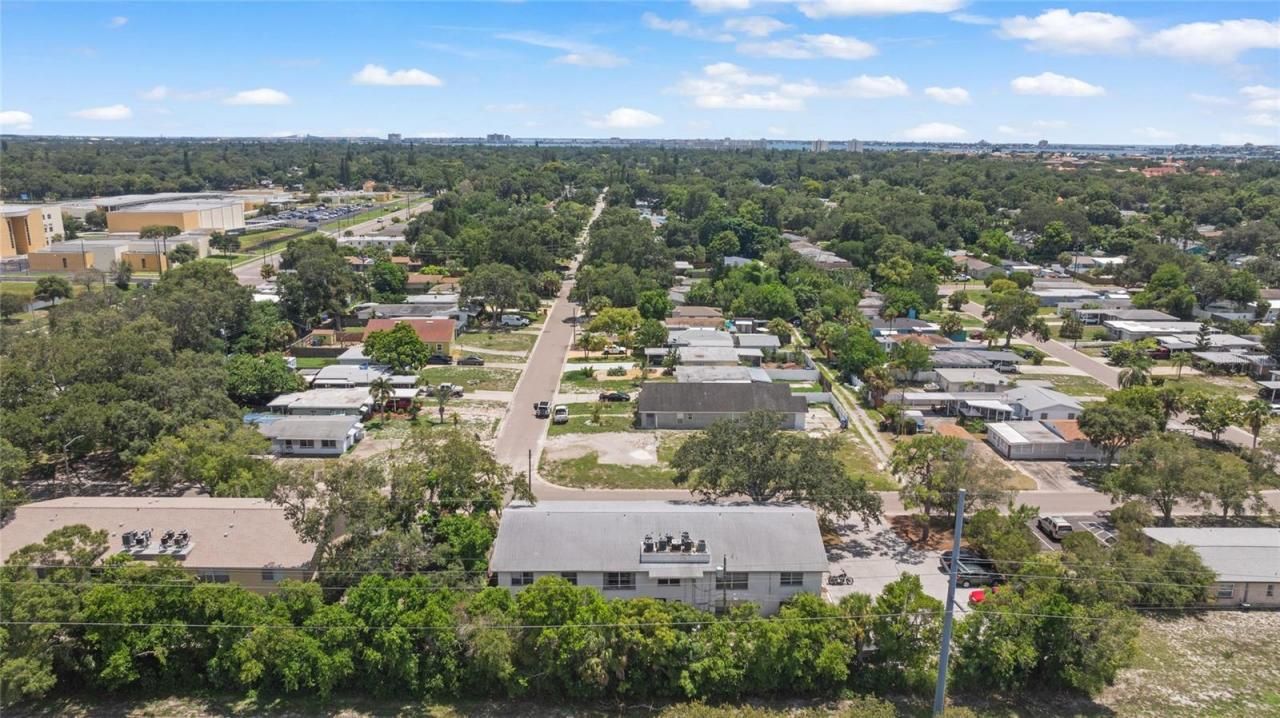 5845 Fairfield Avenue S, Saint Petersburg, FL 33707 Photo