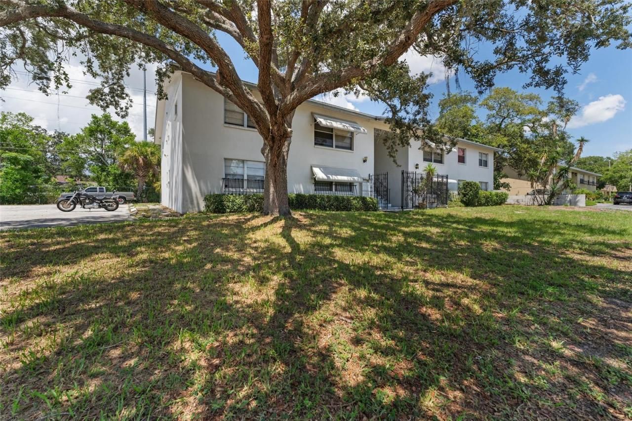 5845 Fairfield Avenue S, Saint Petersburg, FL 33707 Photo