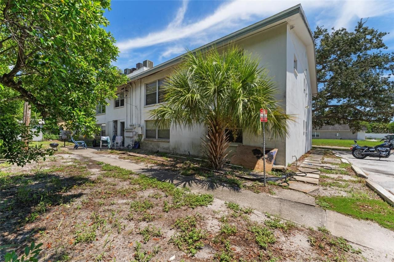 5845 Fairfield Avenue S, Saint Petersburg, FL 33707 Photo
