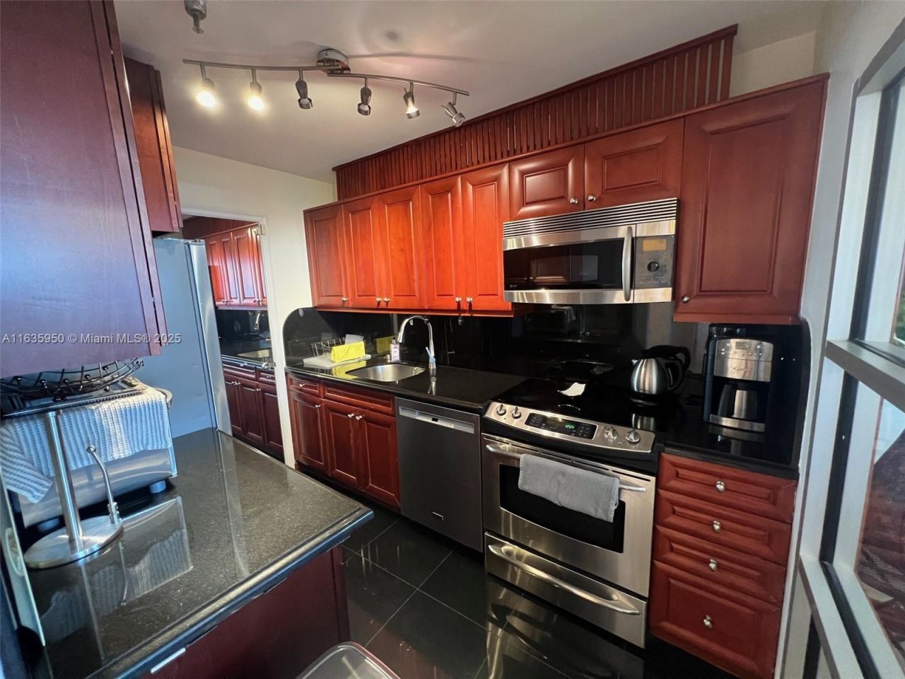 100 Lincoln Rd, Unit 1633, Miami Beach, FL 33139 Photo