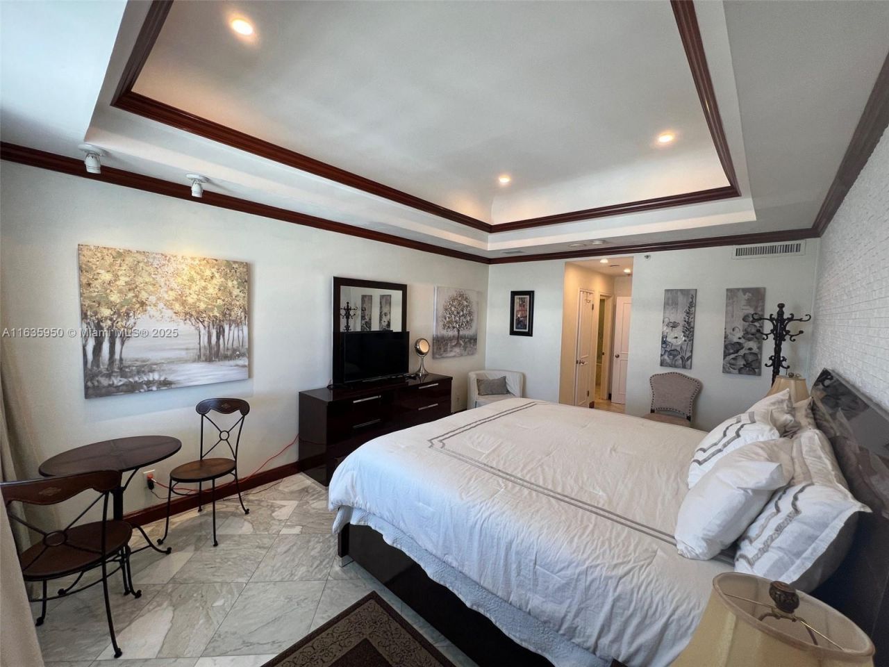 100 Lincoln Rd, Unit 1633, Miami Beach, FL 33139 Photo