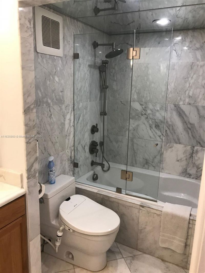 100 Lincoln Rd, Unit 1633, Miami Beach, FL 33139 Photo