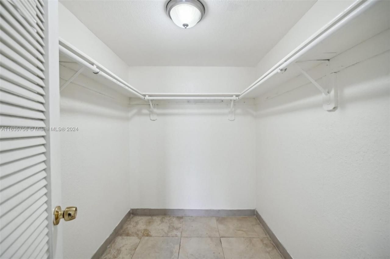 4525 W 20 Av, Unit 123, Hialeah, FL 33012 Photo