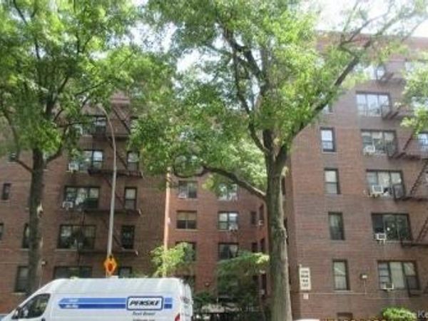 2244 Bronx Park E, Unit 6L, Bronx, NY 10467
