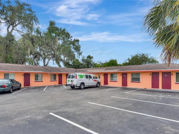 1028 RIDGEWOOD AVENUE, DAYTONA BEACH, FL 32117