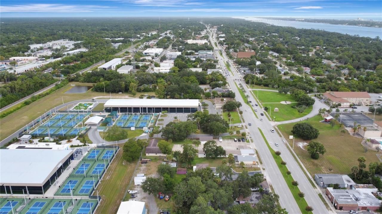 1028 Ridgewood Avenue, Daytona Beach, FL 32117 Photo