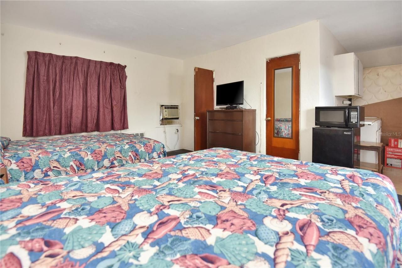 1028 Ridgewood Avenue, Daytona Beach, FL 32117 Photo