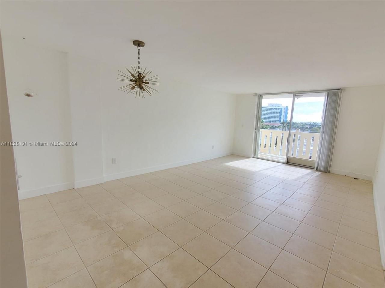 7900 Tatum Waterway Dr, Unit 502, Miami Beach, FL 33141 Photo