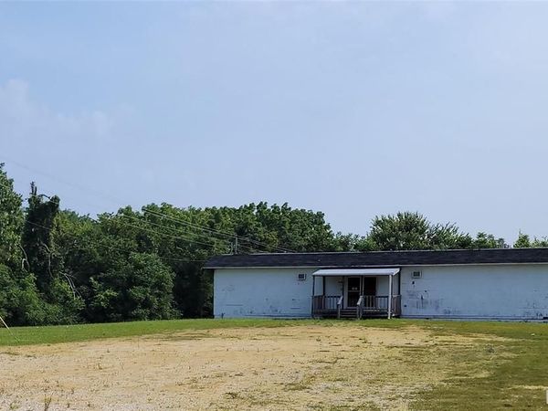 1451 E Route 66, Lebanon, MO 65536