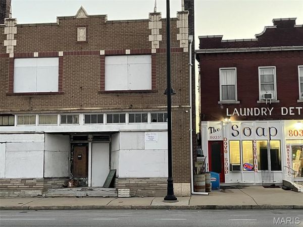 8029 N Broadway, St Louis, MO 63147