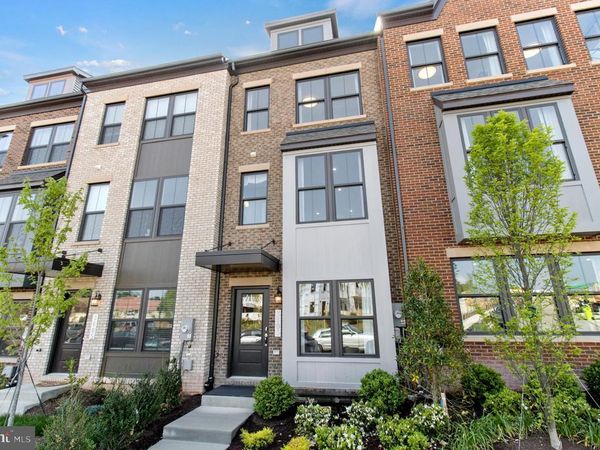 5937 NORTHWEST DRIVE, HYATTSVILLE, MD 20782