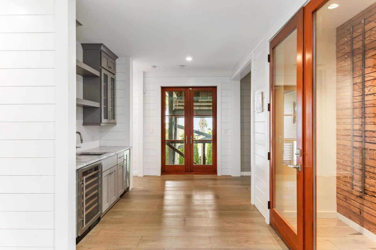 3115 Ion Avenue Photo 17