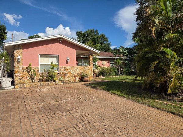 8665 MOCKINGBIRD LANE, SEMINOLE, FL 33777