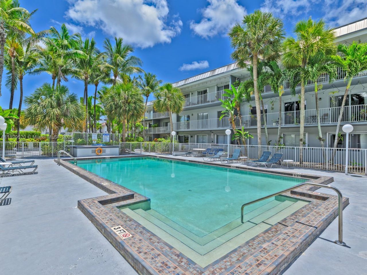 7403 SW 82nd St, Unit 201N, Miami, FL 33143 Photo