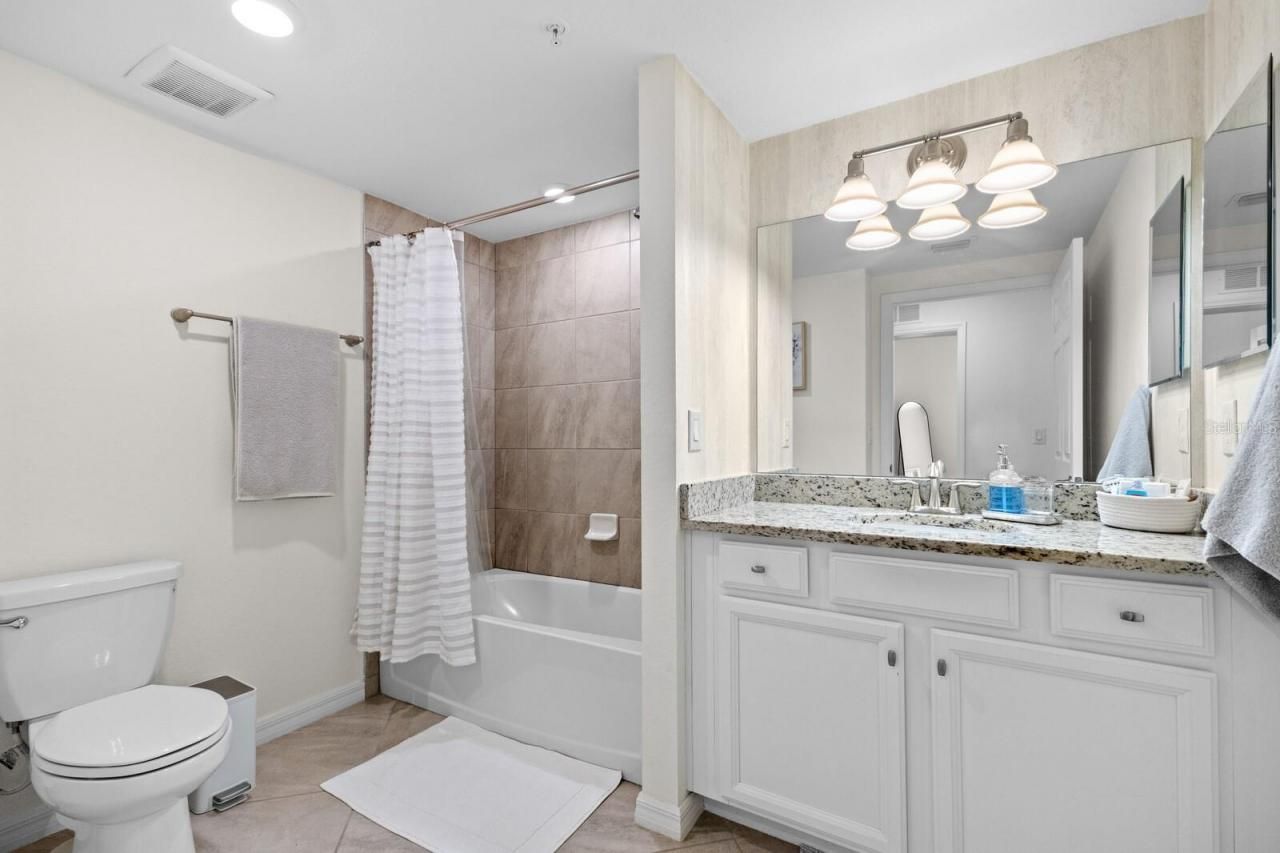 18117 Gawthrop Drive, Unit 104, Bradenton, FL 34211 Photo