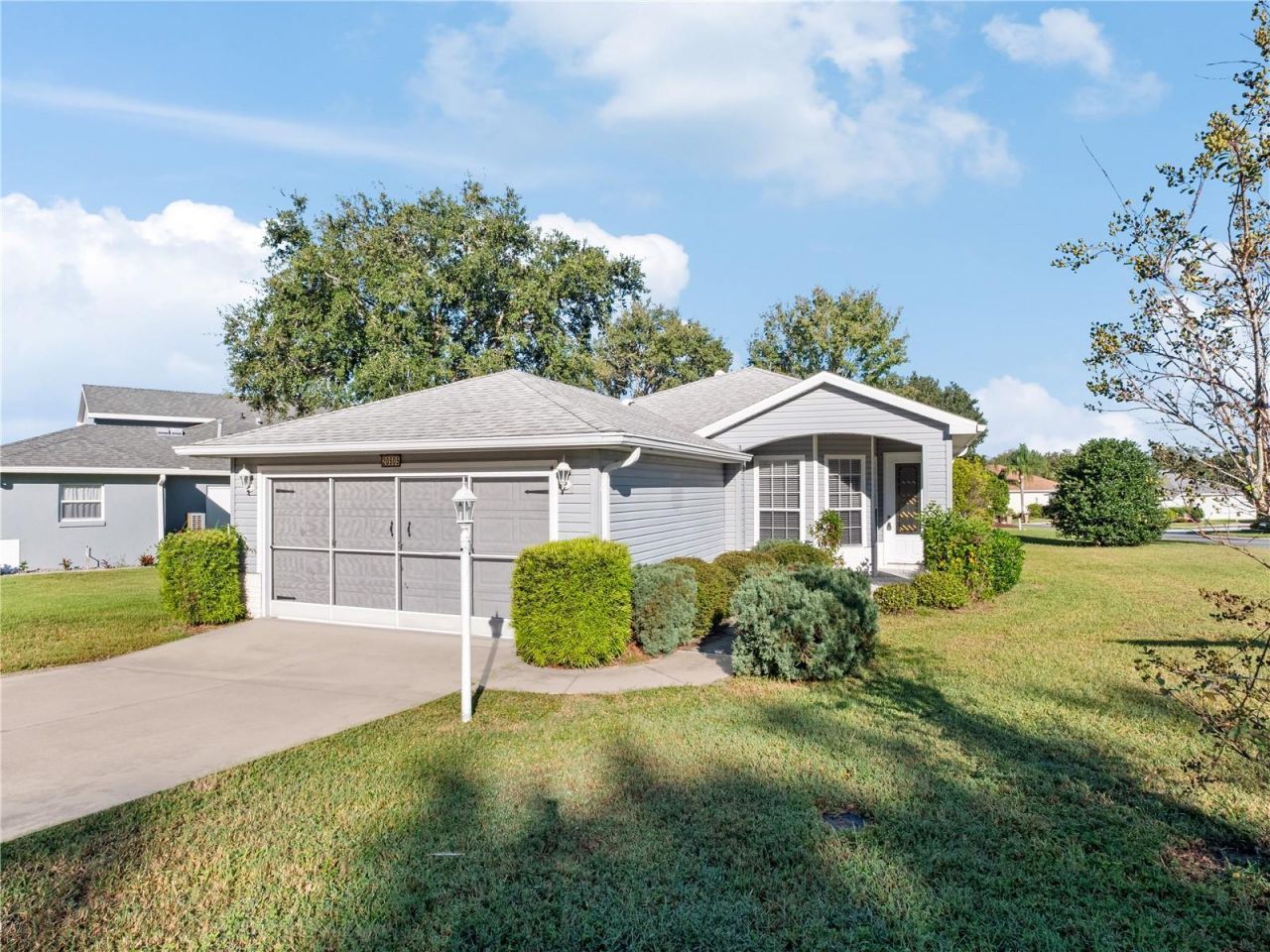 20505 Queen Alexandra Drive, Leesburg, FL 34748 Main Photo