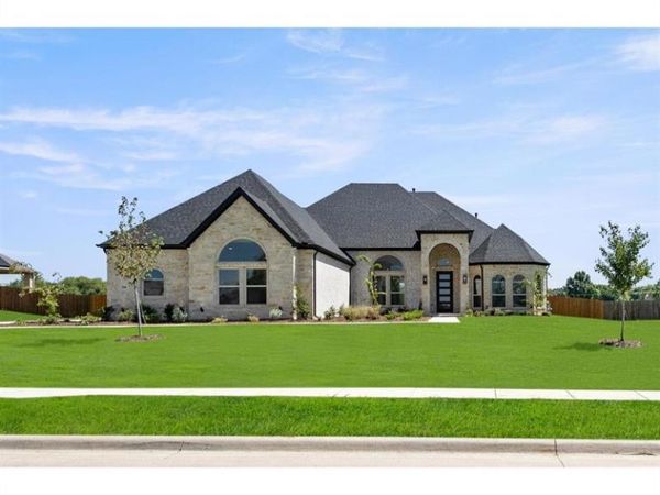 310 Penrose Drive, Ovilla, TX 75154