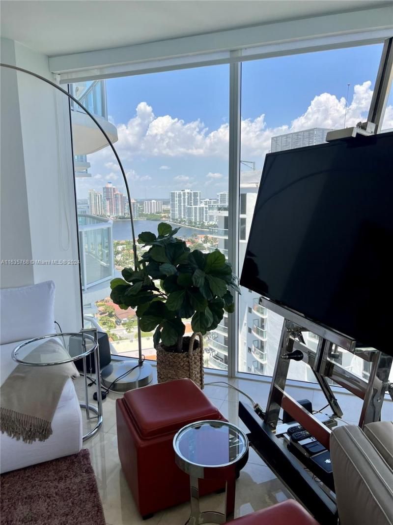 18671 Collins Ave, Unit 2702, Sunny Isles Beach, FL 33160 Photo