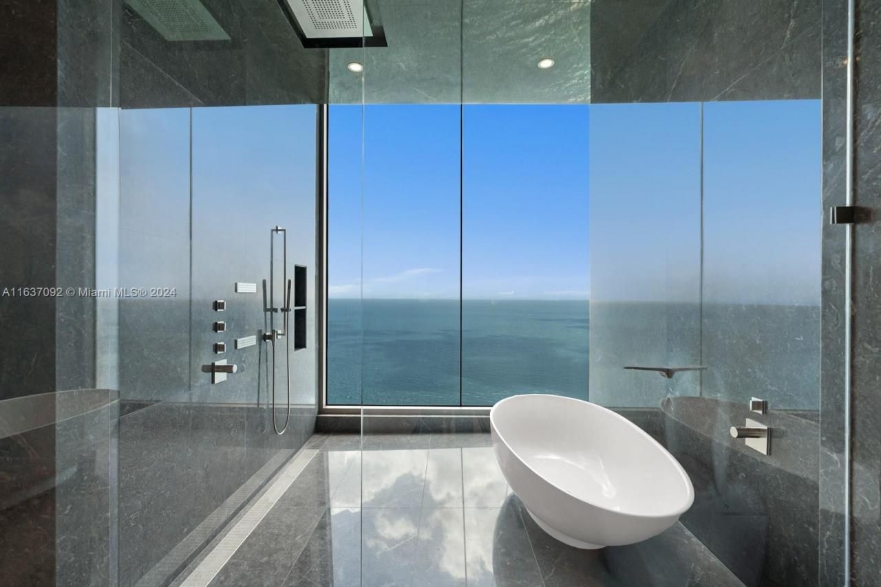 17901 Collins, Unit Ph4705, Sunny Isles Beach, FL 33160 Photo