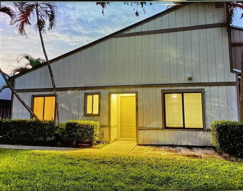 11881 Sturbridge Ln Lane, Wellington, FL 33414 Photo