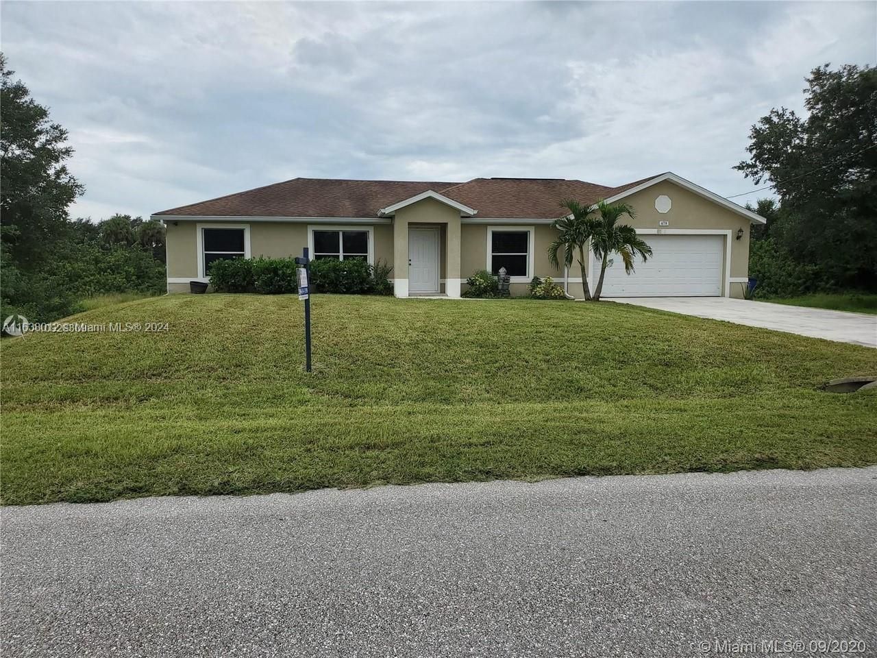 466 Rewing St, Lehigh Acres, FL 33974 Photo
